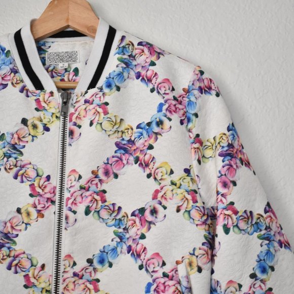 Lucca Couture Floral Bomber Jacket - Picture 6 of 16